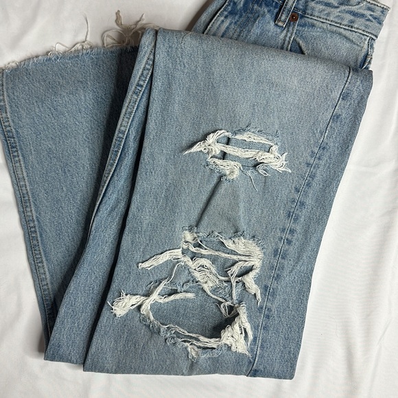 Like New Distressed Zara Hi-Rise, Wide Leg Denim XL Length! - Picture 2 of 6